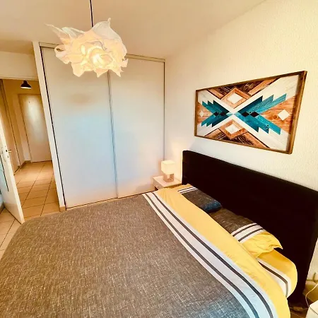 Charming T2 With Open Views, Heart Of Chartrons Apartment